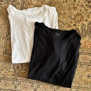 Madewell | Women’s Size L | Classic White & Black Crewneck Tees